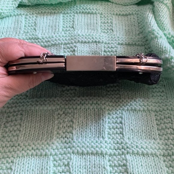 EUC Le Chateau Black Lace Clutch - Picture 3 of 5